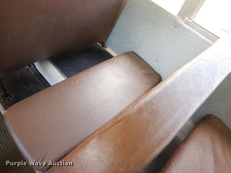 image for item ED9495 2002 International CE Thomas school bus