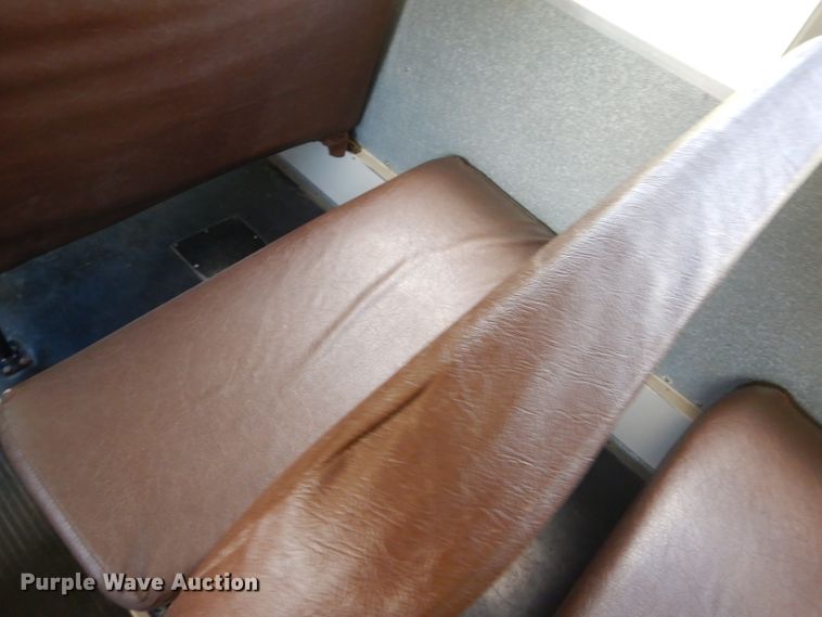 image for item ED9495 2002 International CE Thomas school bus