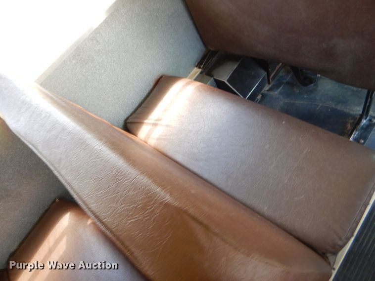 image for item ED9495 2002 International CE Thomas school bus