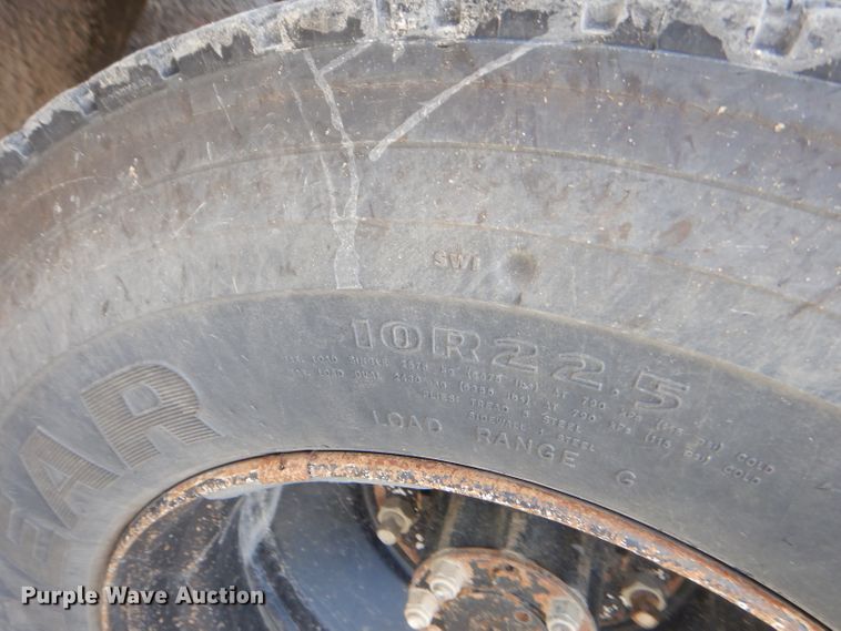 image for item ED9495 2002 International CE Thomas school bus