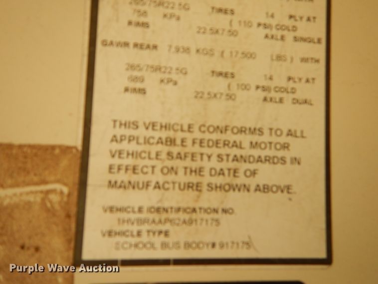 image for item ED9495 2002 International CE Thomas school bus