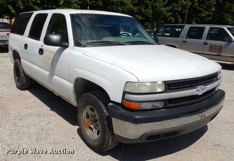 image for item ED9496 2001 Chevrolet Suburban C1500 SUV