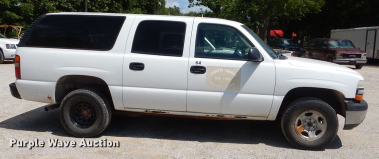image for item ED9496 2001 Chevrolet Suburban C1500 SUV