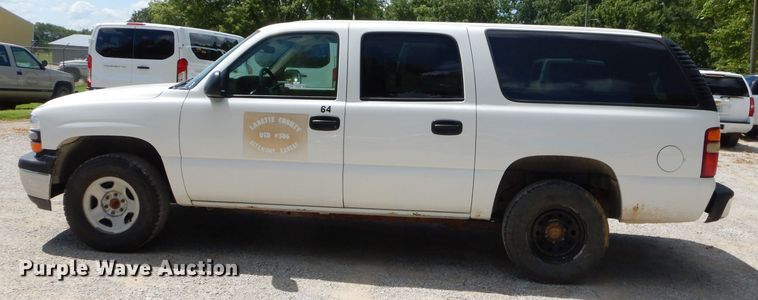 image for item ED9496 2001 Chevrolet Suburban C1500 SUV