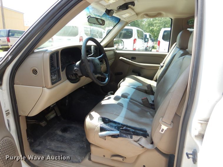 image for item ED9496 2001 Chevrolet Suburban C1500 SUV