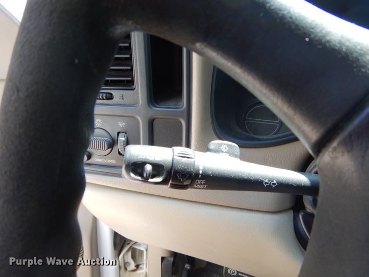 image for item ED9496 2001 Chevrolet Suburban C1500 SUV