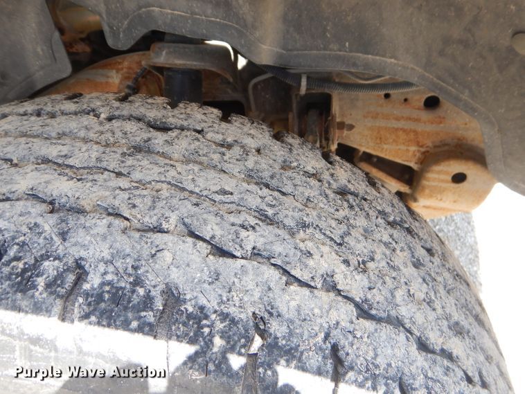 image for item ED9496 2001 Chevrolet Suburban C1500 SUV