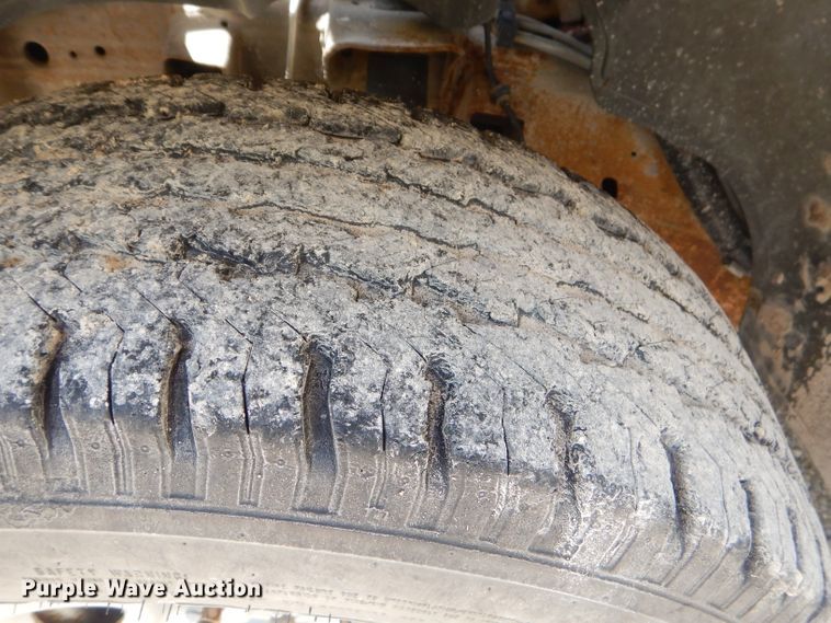 image for item ED9496 2001 Chevrolet Suburban C1500 SUV