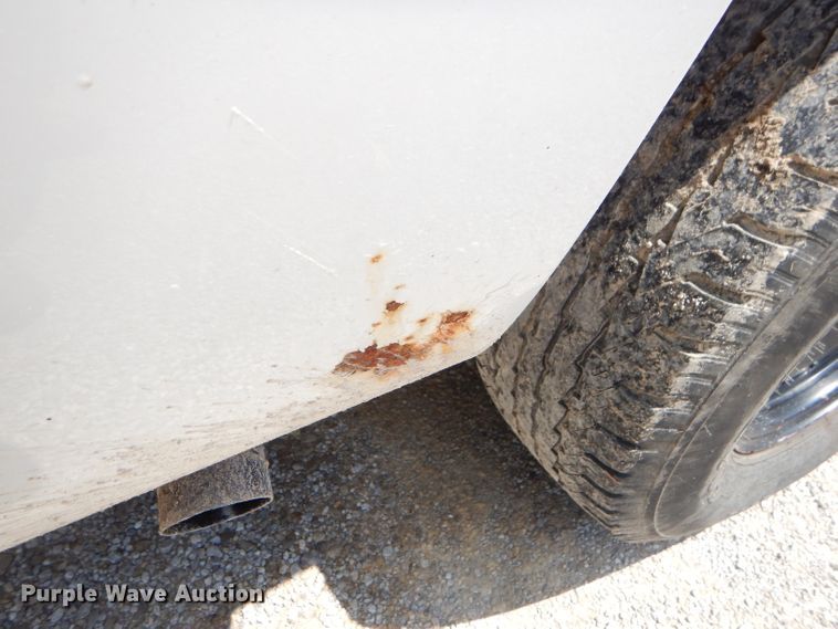 image for item ED9496 2001 Chevrolet Suburban C1500 SUV