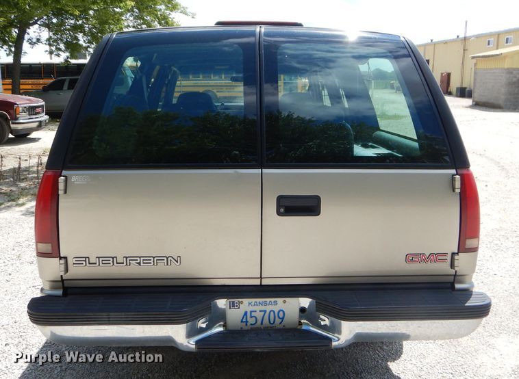 image for item ED9497 1999 GMC Suburban 1500 SUV