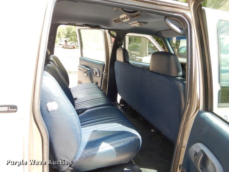 image for item ED9497 1999 GMC Suburban 1500 SUV