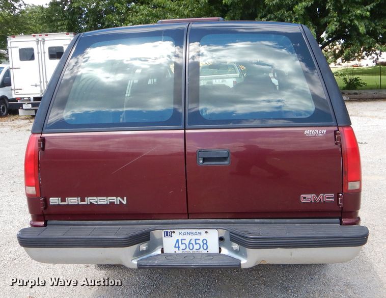 image for item ED9498 1998 GMC Suburban 1500 SUV