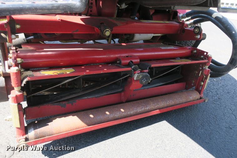 image for item EO9498 Toro Reel Master 2000D reel mower