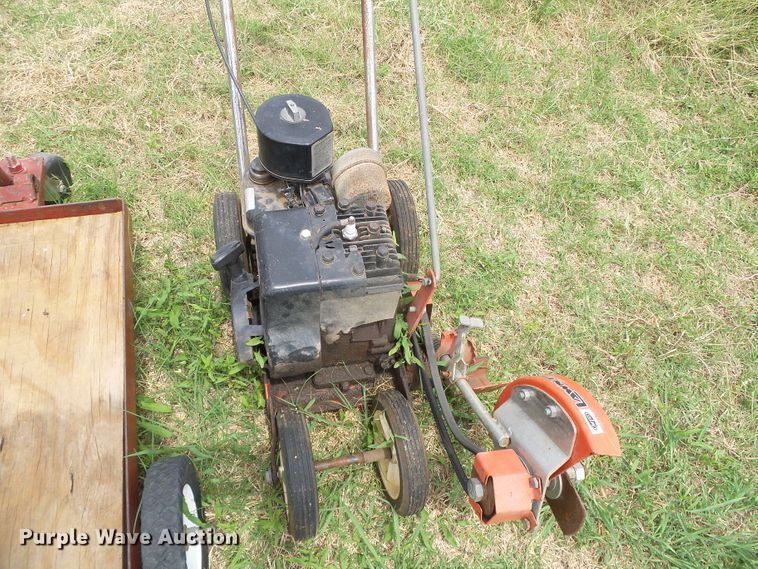 image for item EQ9127 (2) floor buffers