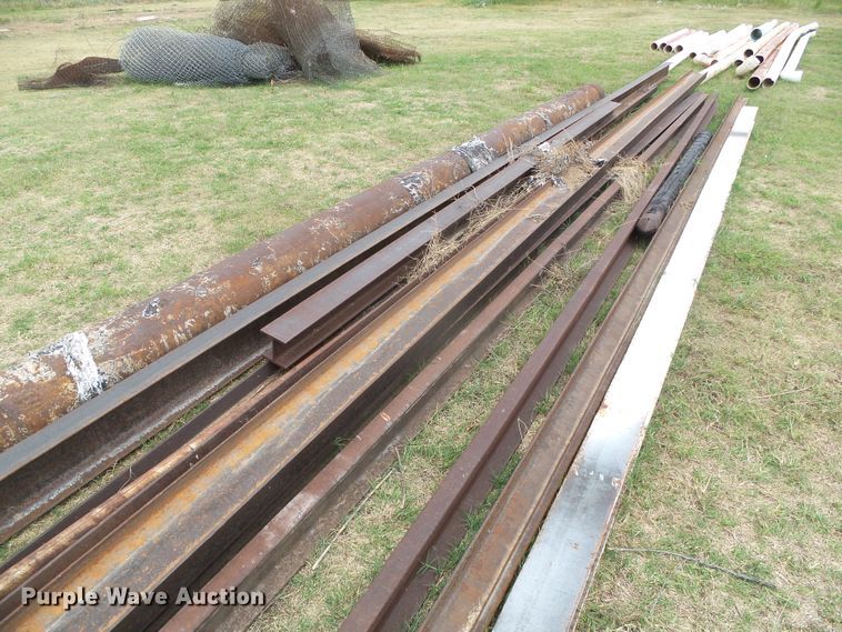 image for item EQ9135 (4) garage door panels