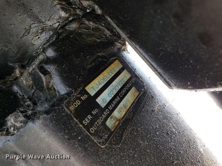 image for item ET9793 1989 Tracker Pro Deep boat