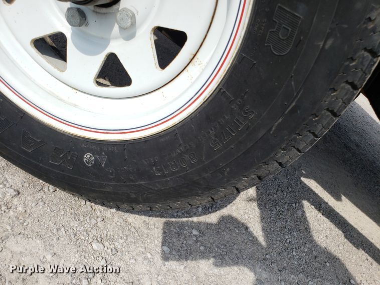 image for item ET9793 1989 Tracker Pro Deep boat