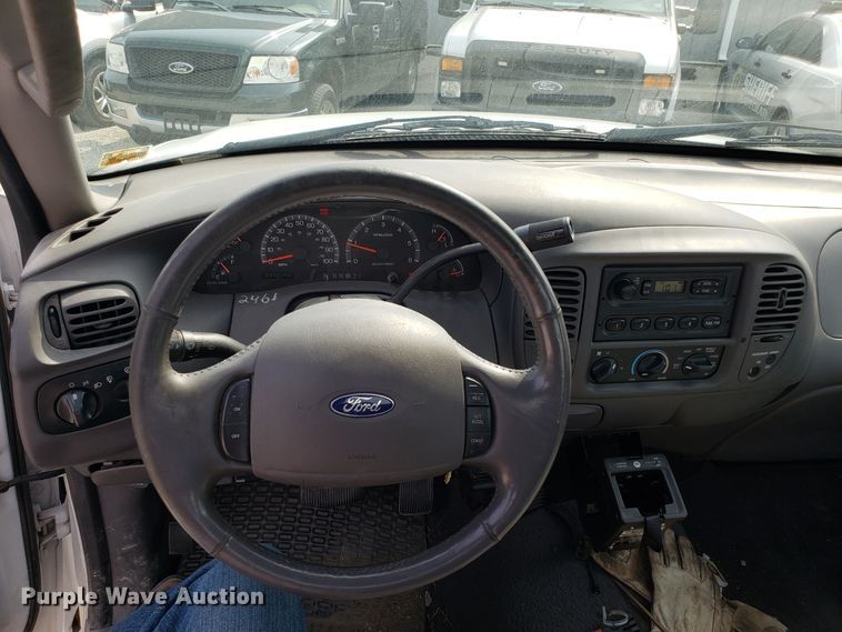 image for item ET9794 2003 Ford F150 pickup truck