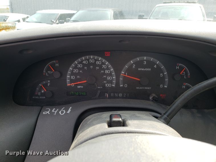 image for item ET9794 2003 Ford F150 pickup truck