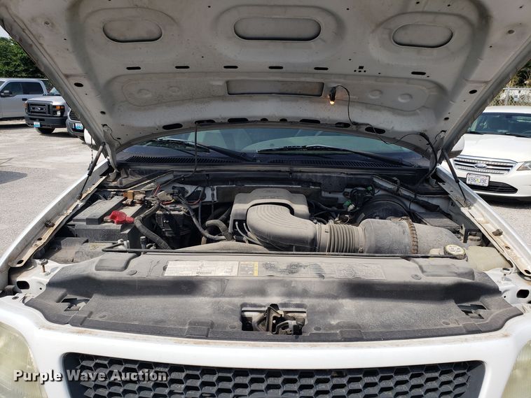 image for item ET9794 2003 Ford F150 pickup truck