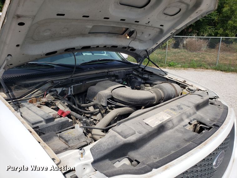 image for item ET9794 2003 Ford F150 pickup truck