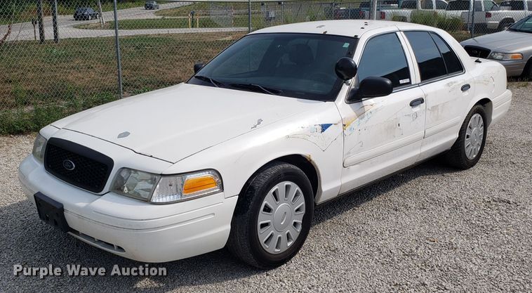 image for item ET9796 2008 Ford Crown Victoria Police Interceptor