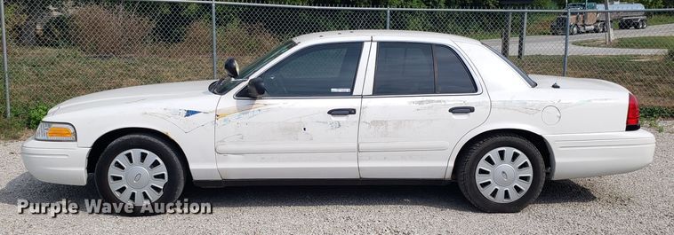 image for item ET9796 2008 Ford Crown Victoria Police Interceptor