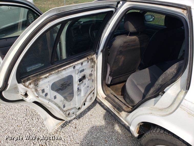 image for item ET9796 2008 Ford Crown Victoria Police Interceptor