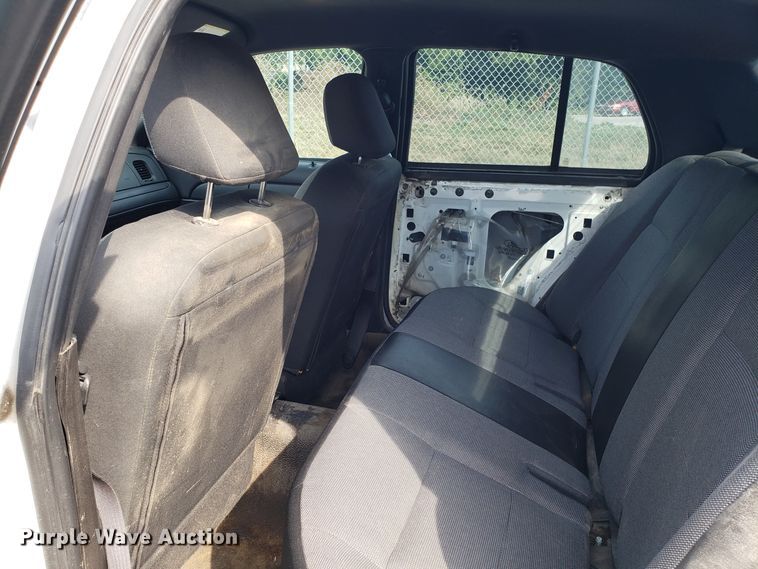 image for item ET9796 2008 Ford Crown Victoria Police Interceptor