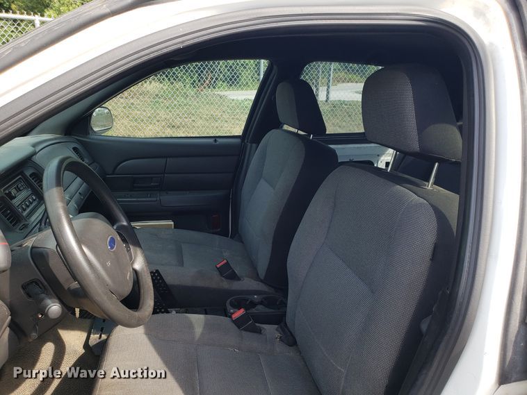 image for item ET9796 2008 Ford Crown Victoria Police Interceptor
