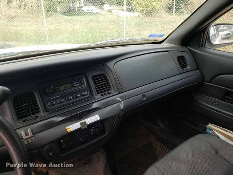 image for item ET9796 2008 Ford Crown Victoria Police Interceptor