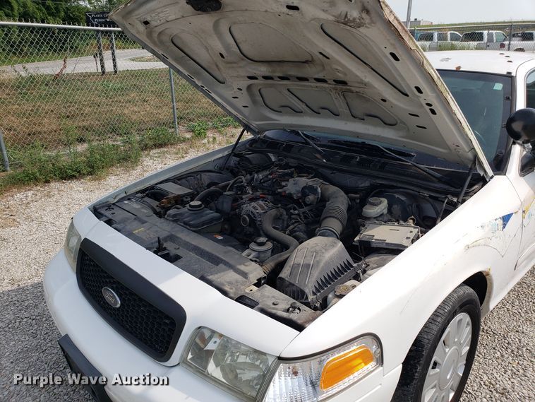 image for item ET9796 2008 Ford Crown Victoria Police Interceptor
