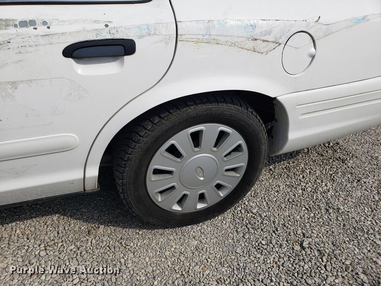 image for item ET9796 2008 Ford Crown Victoria Police Interceptor