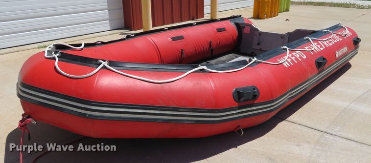 image for item EV9678 Saturn HD430 inflatable boat