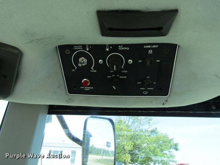 image for item FD9259 1997 AGCO Allis 9635F tractor