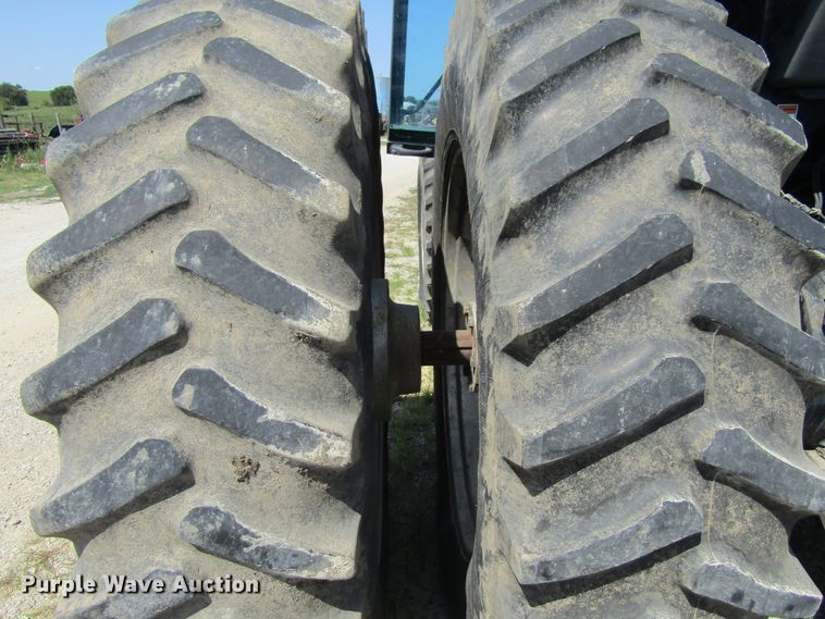 image for item FD9259 1997 AGCO Allis 9635F tractor