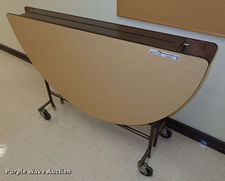 image for item FE9891 (6) folding round tables