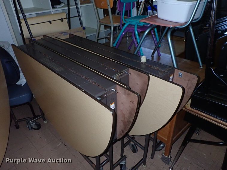 image for item FE9891 (6) folding round tables