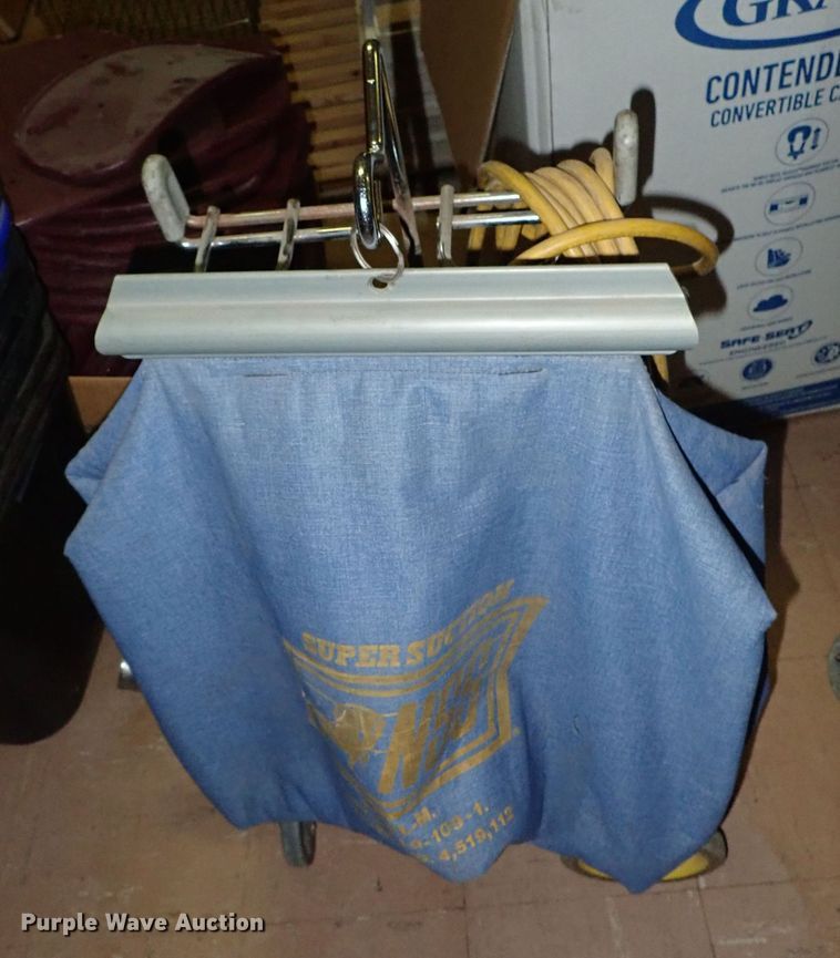 image for item FE9893 (4) NSS M Super suction vacuums