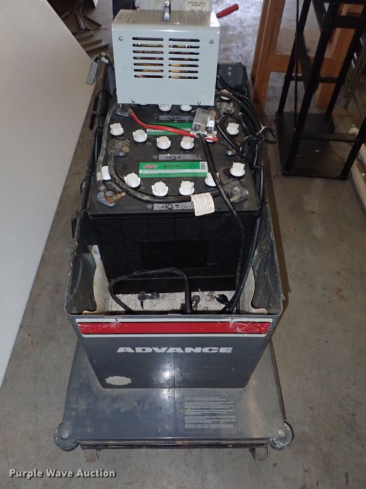 image for item FE9894 Floor cleaning equipment