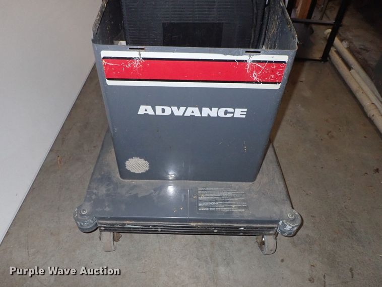 image for item FE9894 Floor cleaning equipment