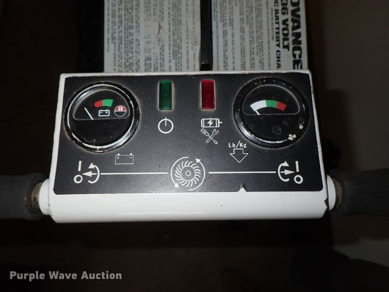 image for item FE9894 Floor cleaning equipment