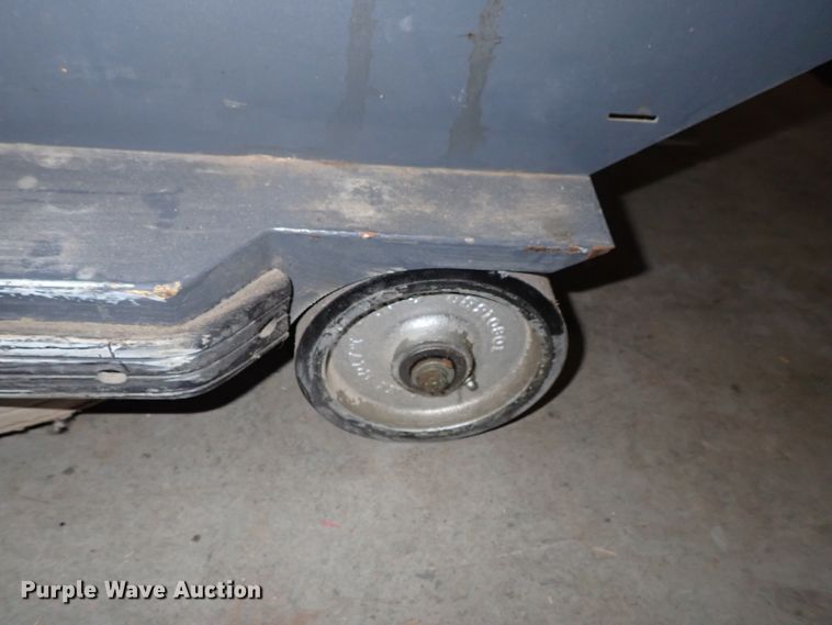 image for item FE9894 Floor cleaning equipment