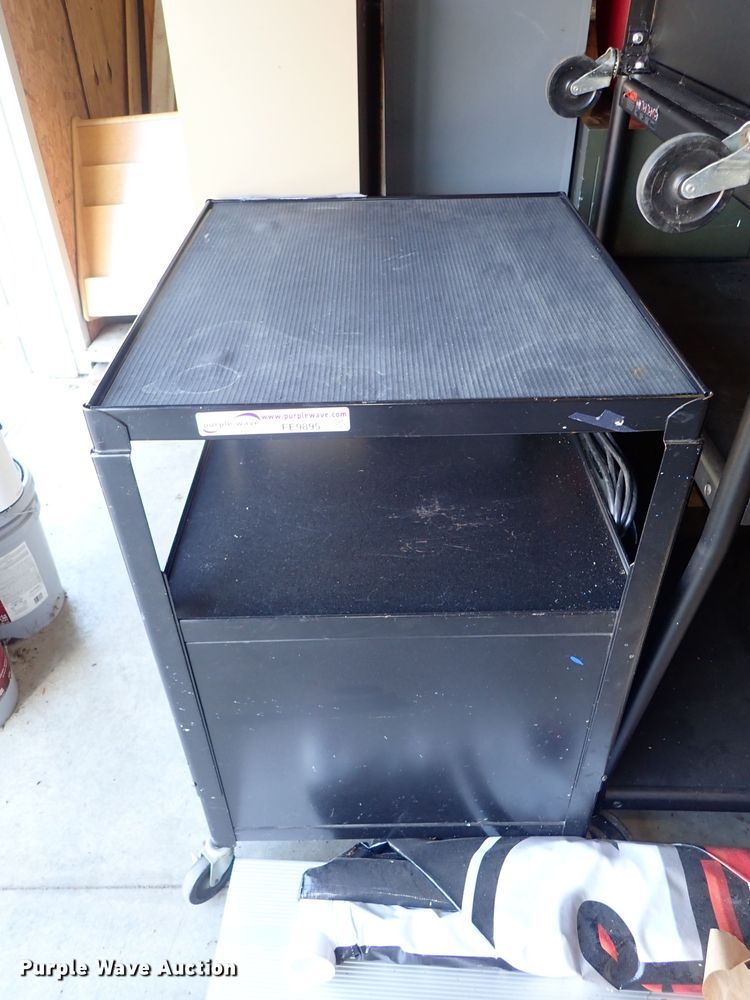 image for item FE9895 (6) media carts