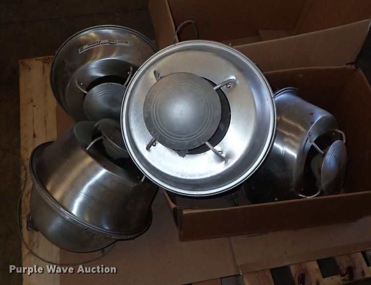 image for item FE9896 (4) speakers