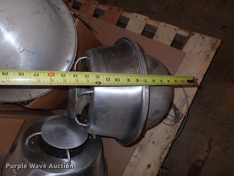 image for item FE9896 (4) speakers