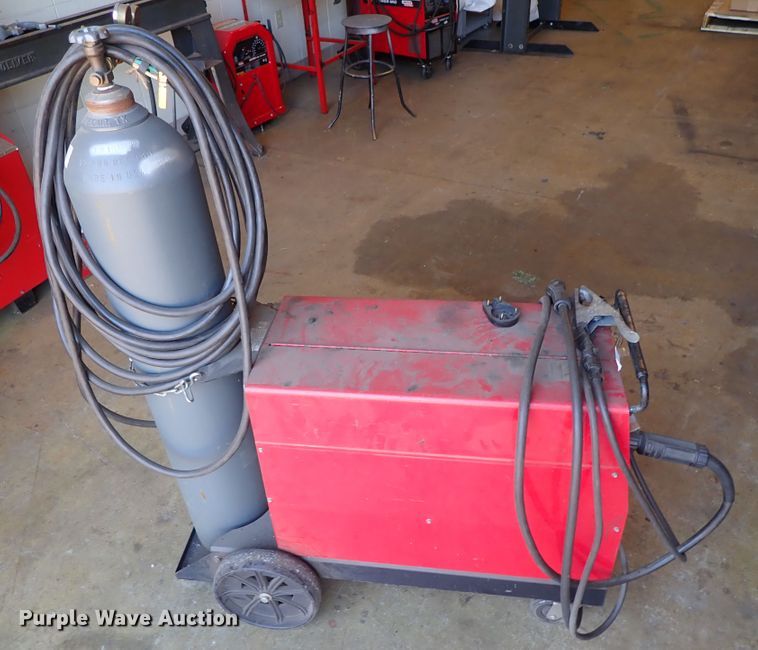 image for item FE9897 Lincoln Idealarc SP250 welder