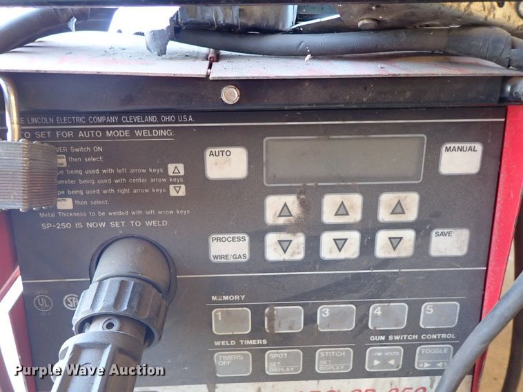 image for item FE9897 Lincoln Idealarc SP250 welder