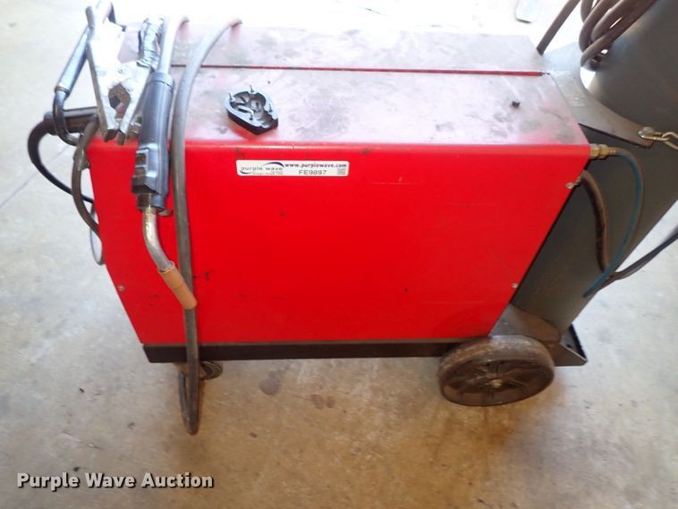 image for item FE9897 Lincoln Idealarc SP250 welder