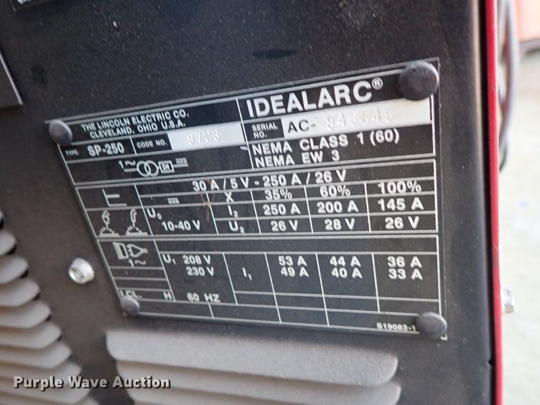 image for item FE9897 Lincoln Idealarc SP250 welder